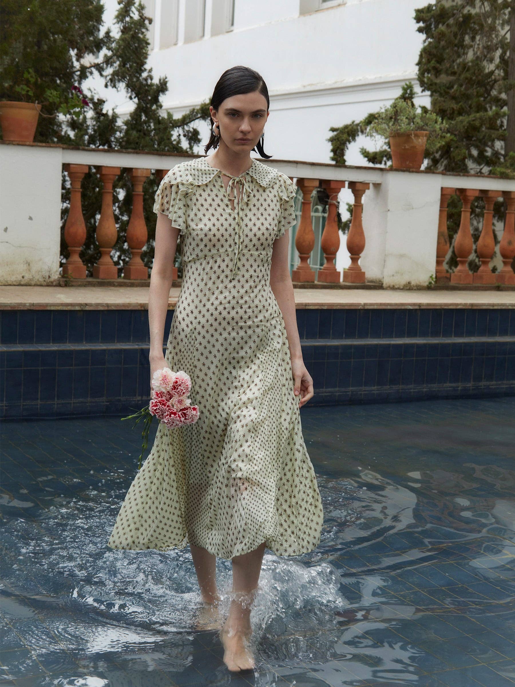 Carmen Says / Sucrée Langkleid mit Blumenmuster