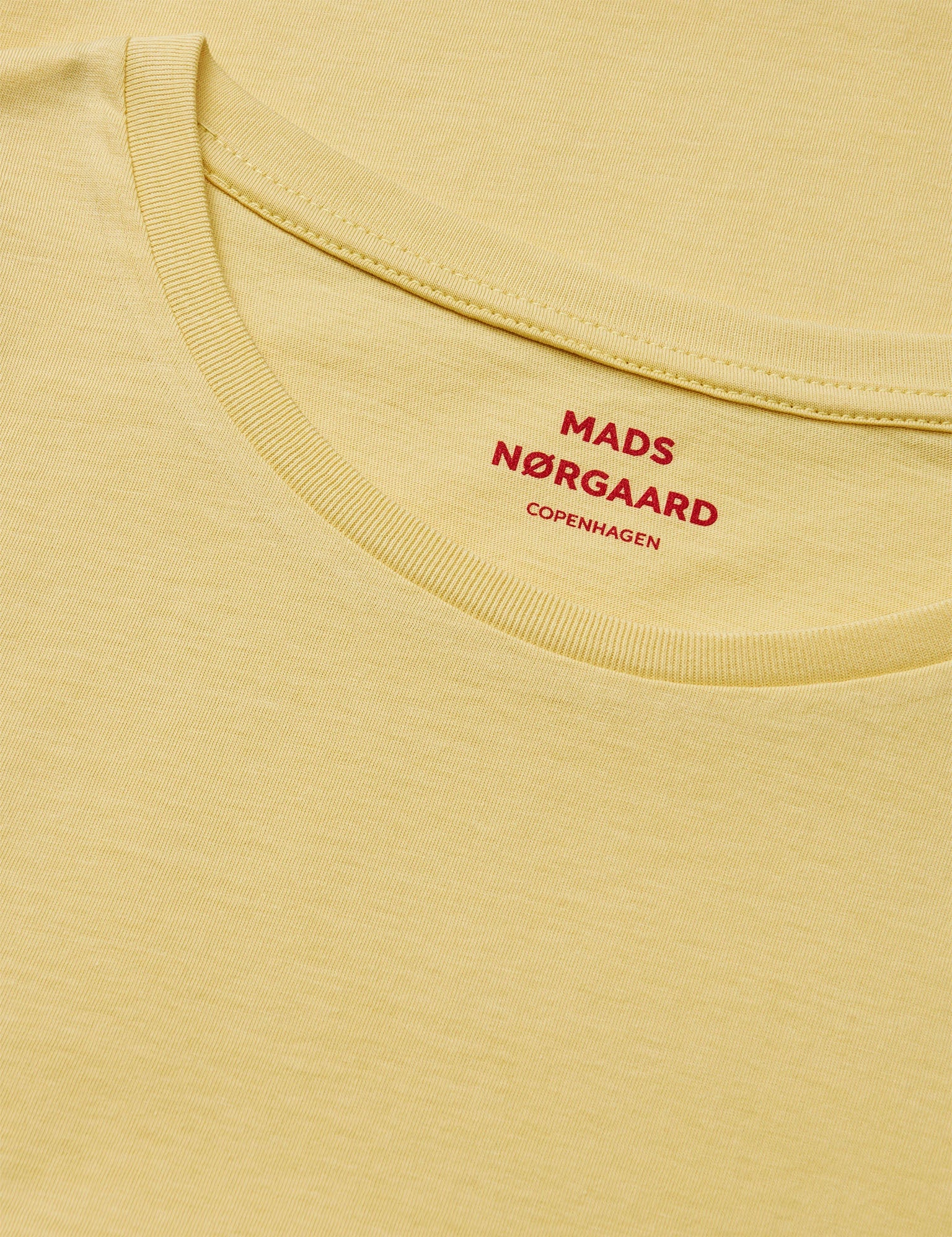 Mads Nørgaard / Fine Jersey Teasy Tee FAV / Straw