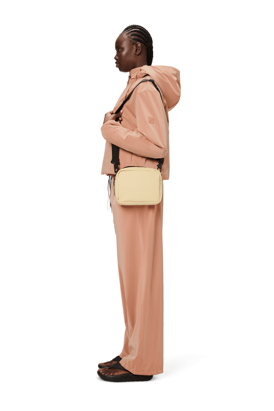 14100_gleam_ss25_women_1