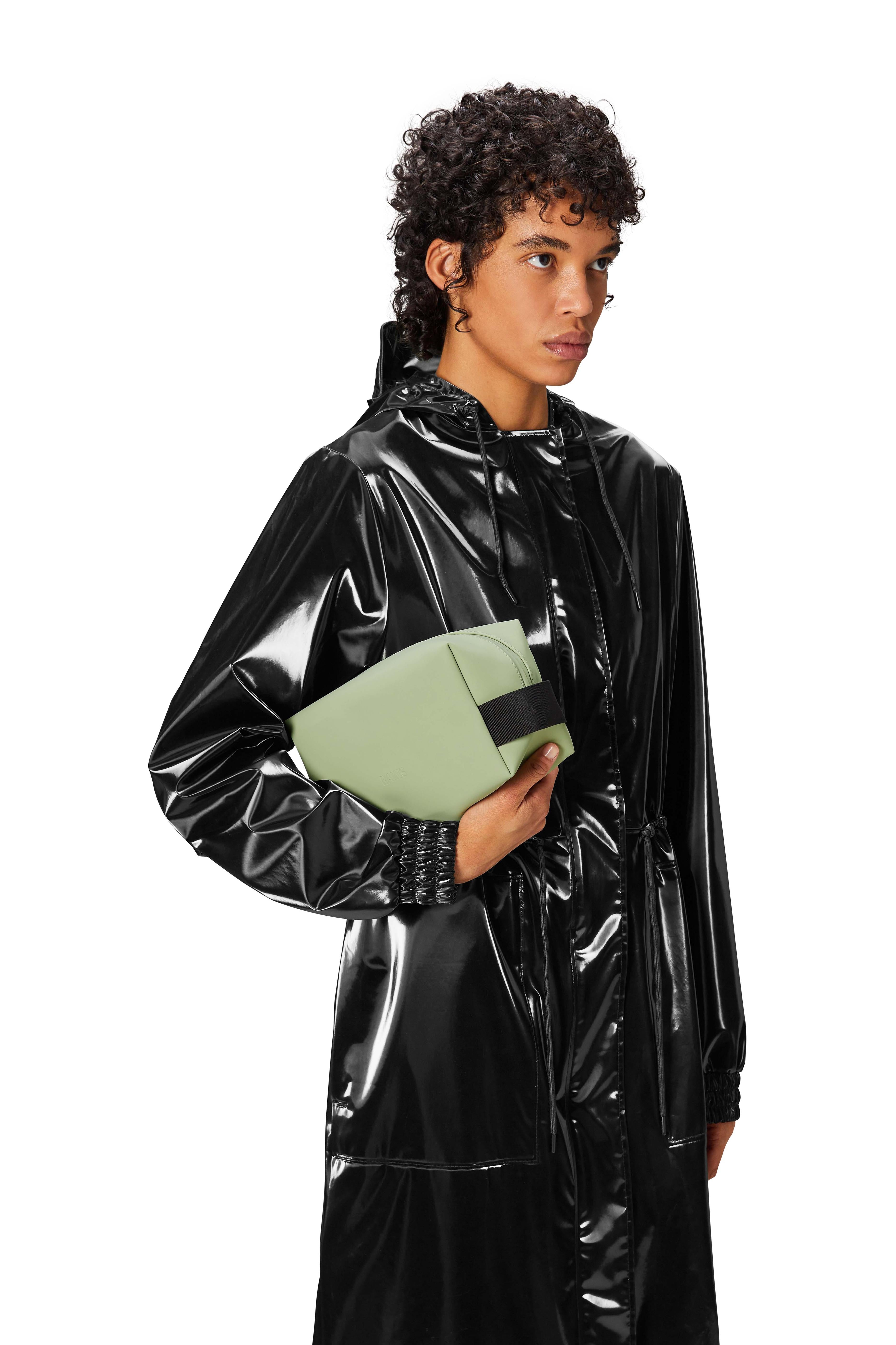 15580_earth_SS24_women_1