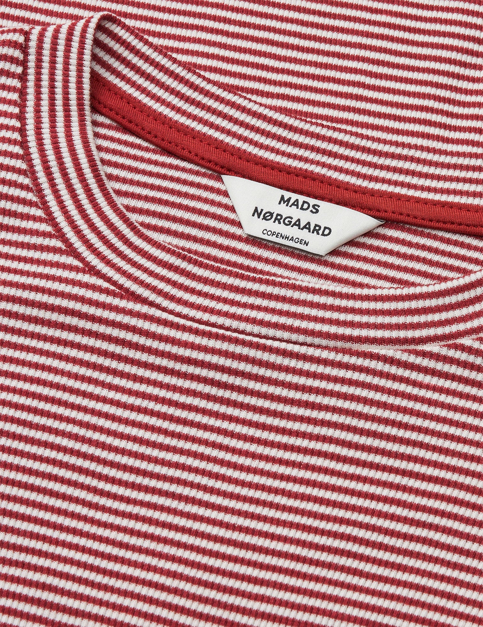 Mads Nørgaard / 2x2 Cotton Stripe Tuba Tee LS / Winery/Vanilla Ice