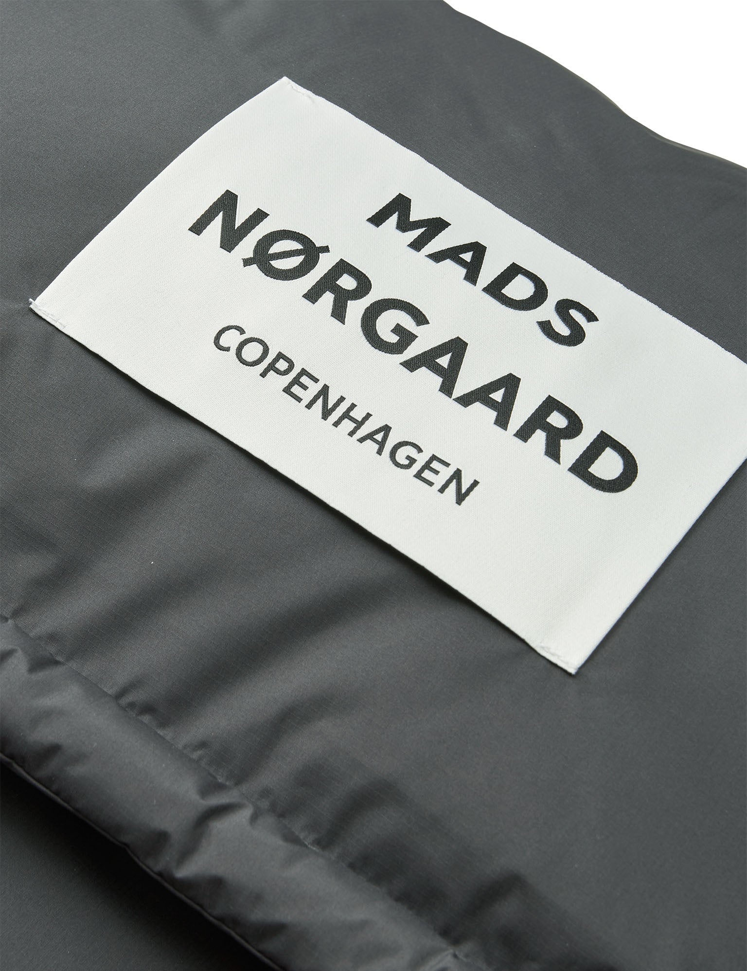 Mads Nørgaard / Light Ripstop Pillow Bomb Bag / Asphalt