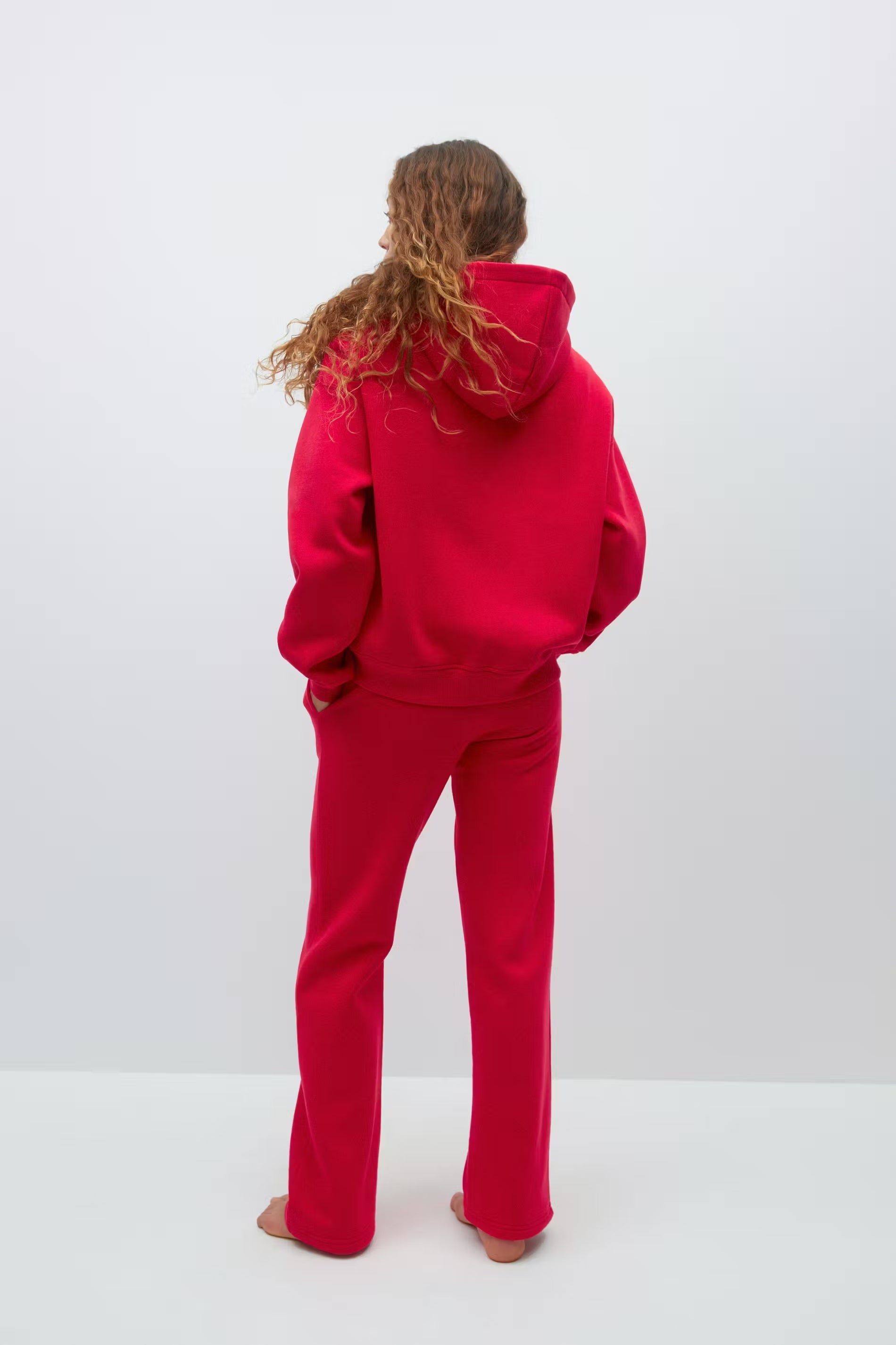 Gina Tricot / Basic straight sweatpants / Hibiscus