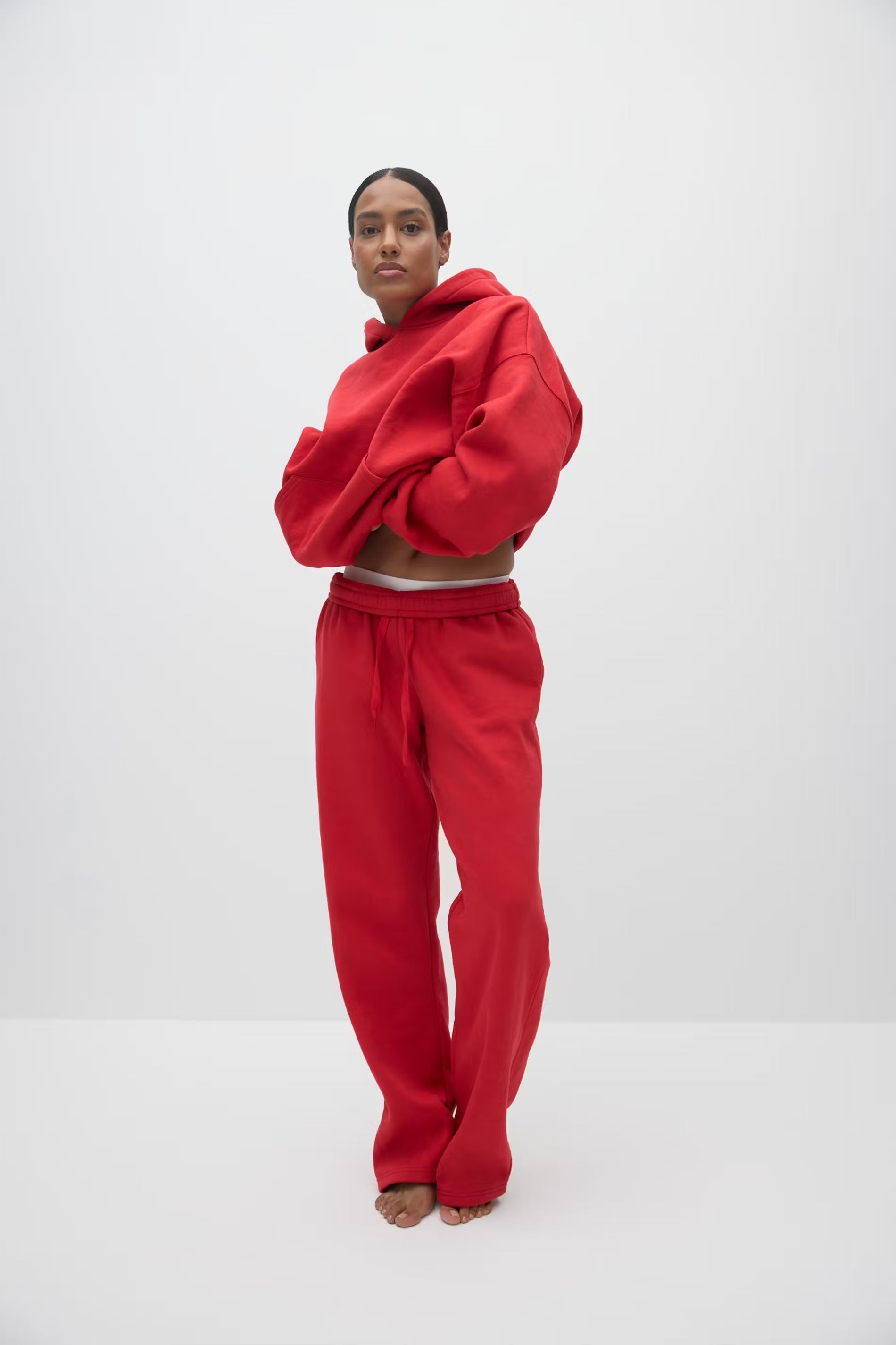 Gina Tricot / Basic straight sweatpants / Hibiscus