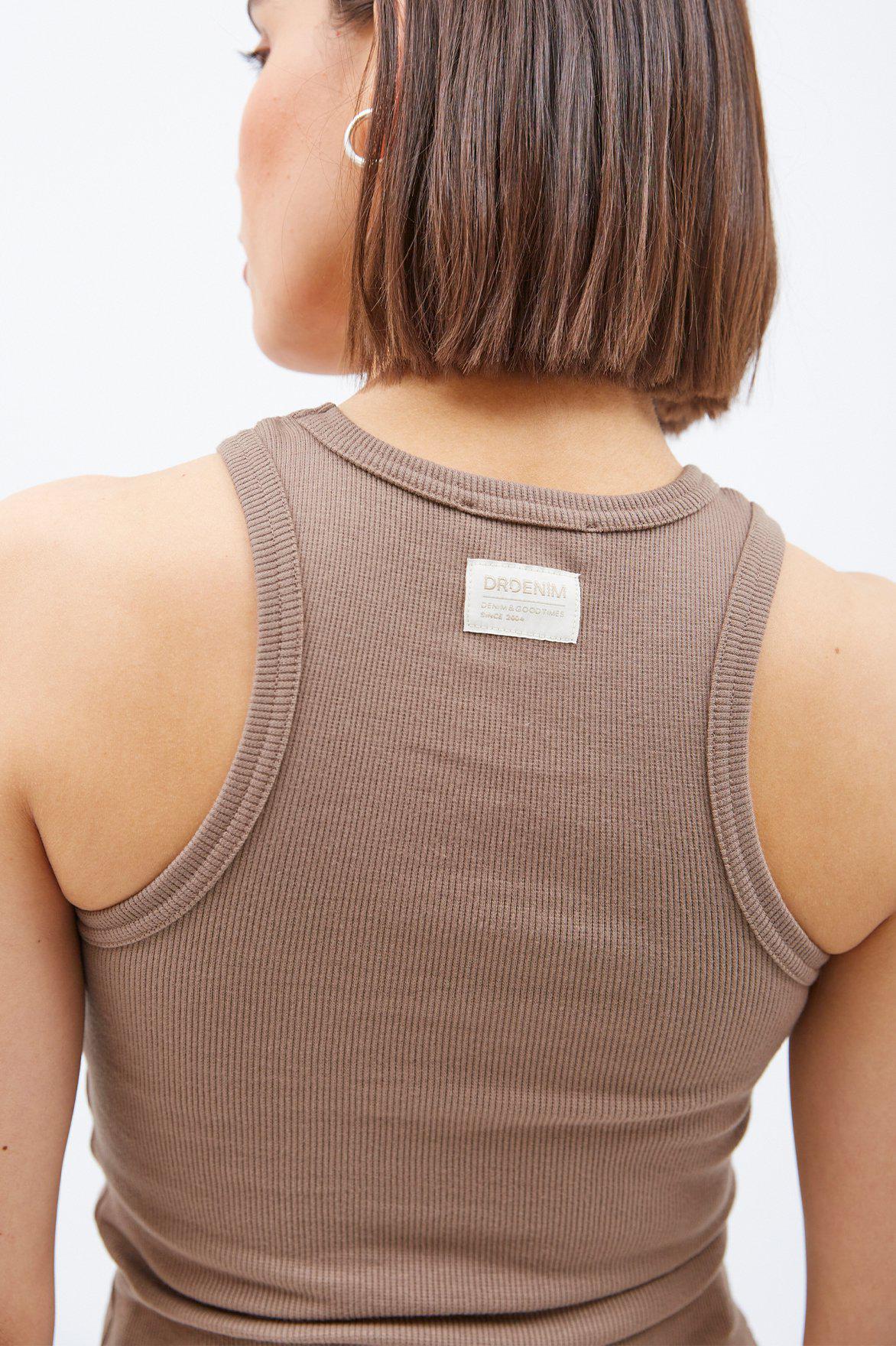 2211103Q20_2_1800x18000FHs5zmUIaVns