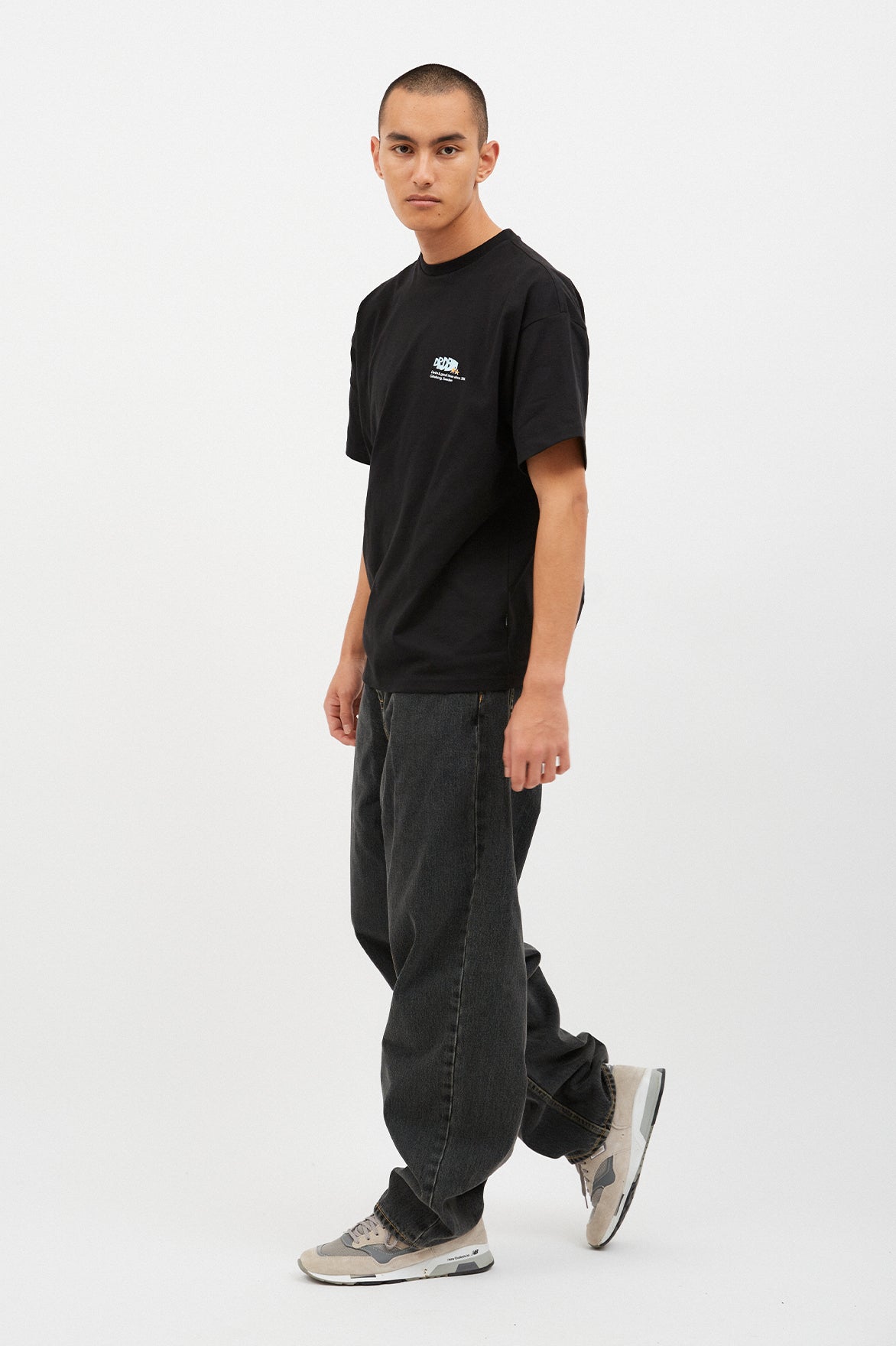 2320103877_2mh7LD1N7cS7Ge