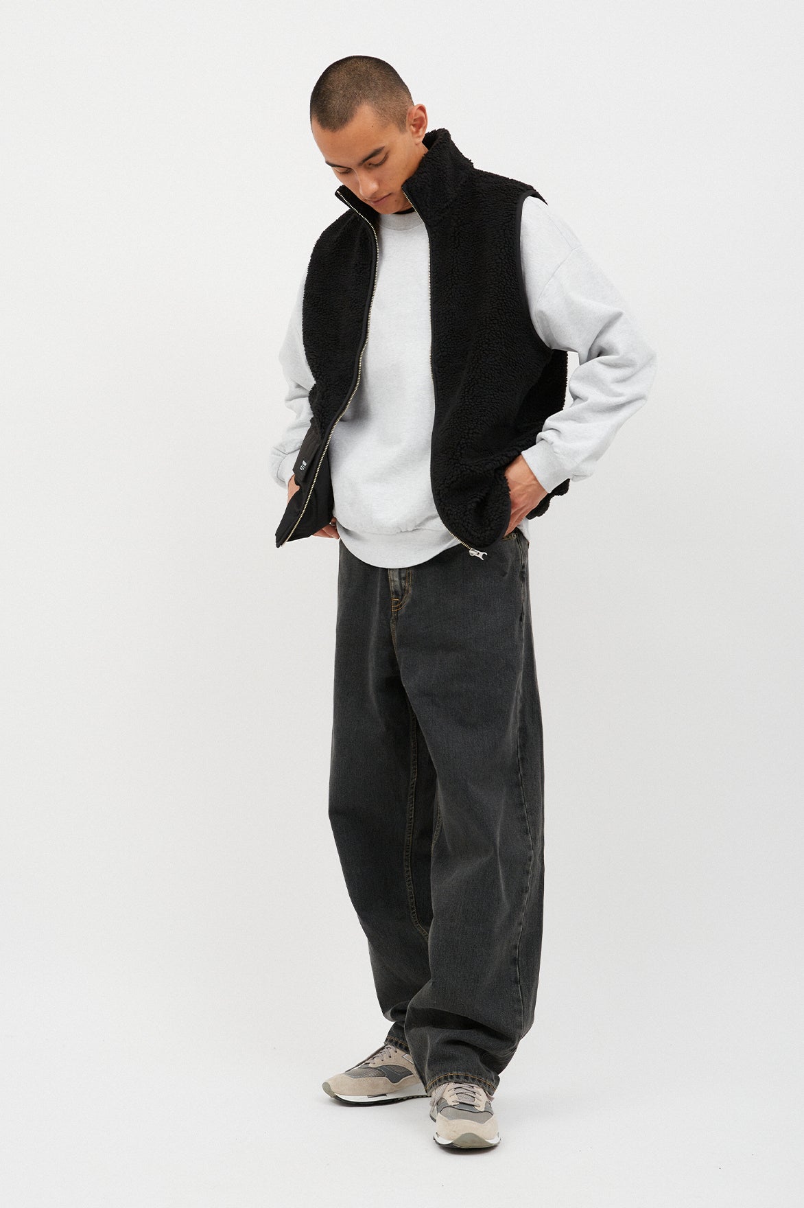 2320103877_C8d0kIuymXITEx