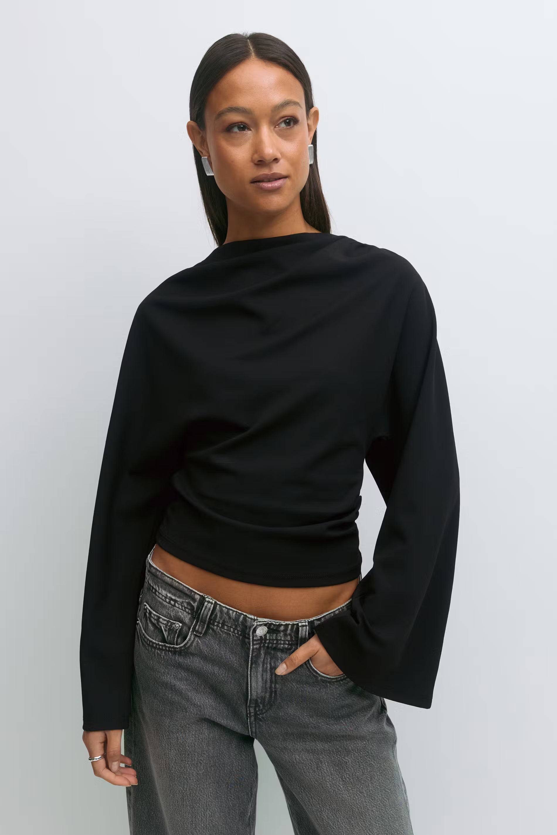 Gina Tricot / Drapy top / Black