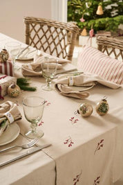 Ib Laursen / Tischläufer Tradition m/Winterbeerzweigen leinenfarbig