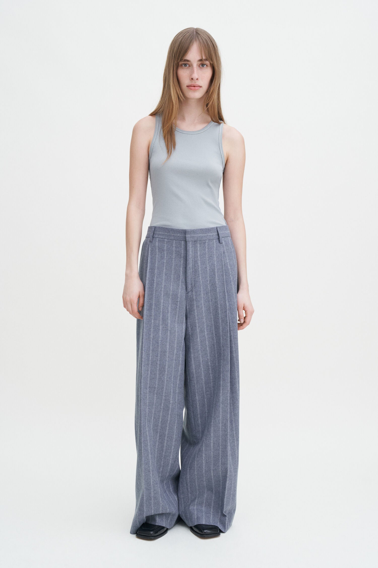 28497-0075-0007-AW24-2-2