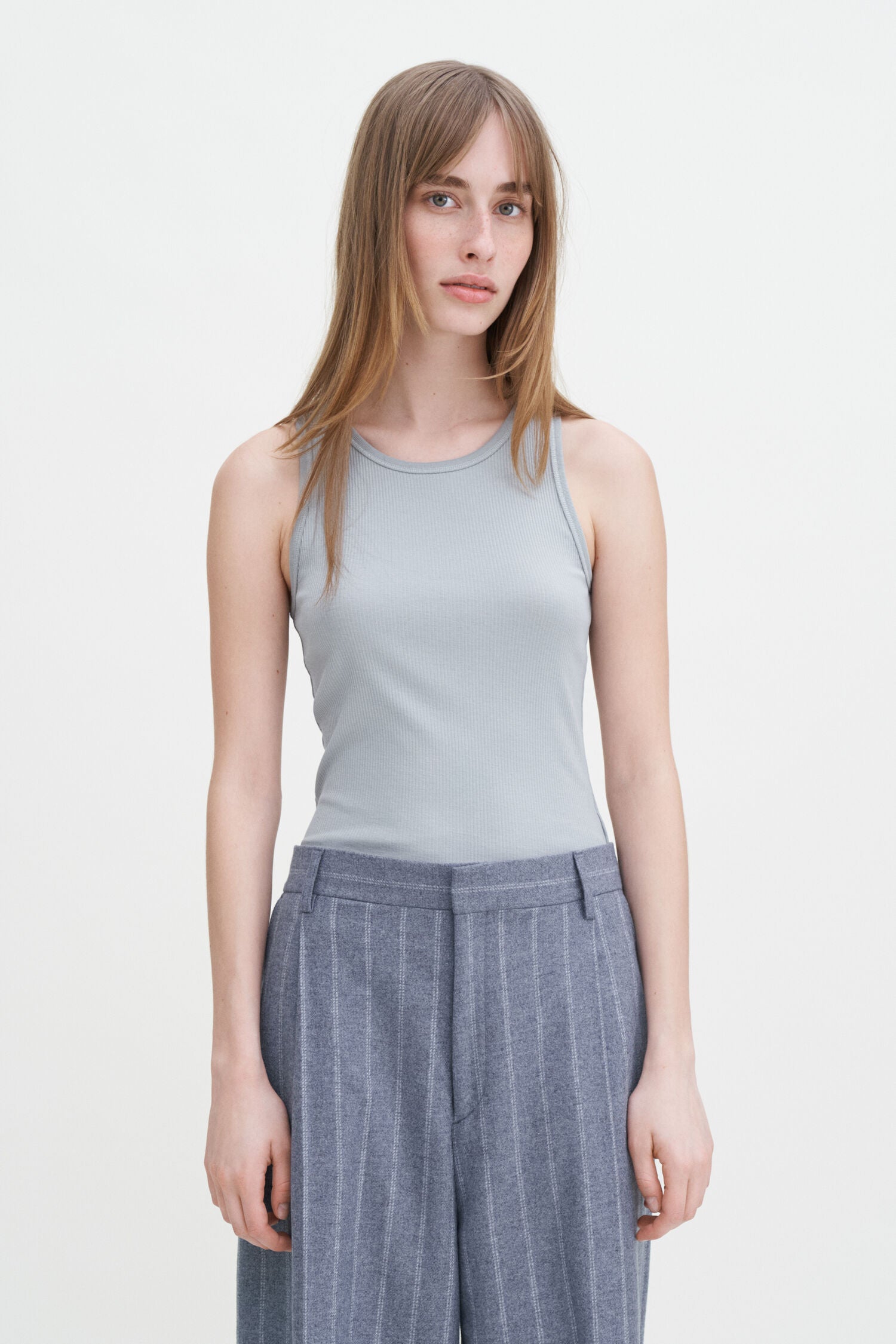 28497-0075-0038-AW24-1-2