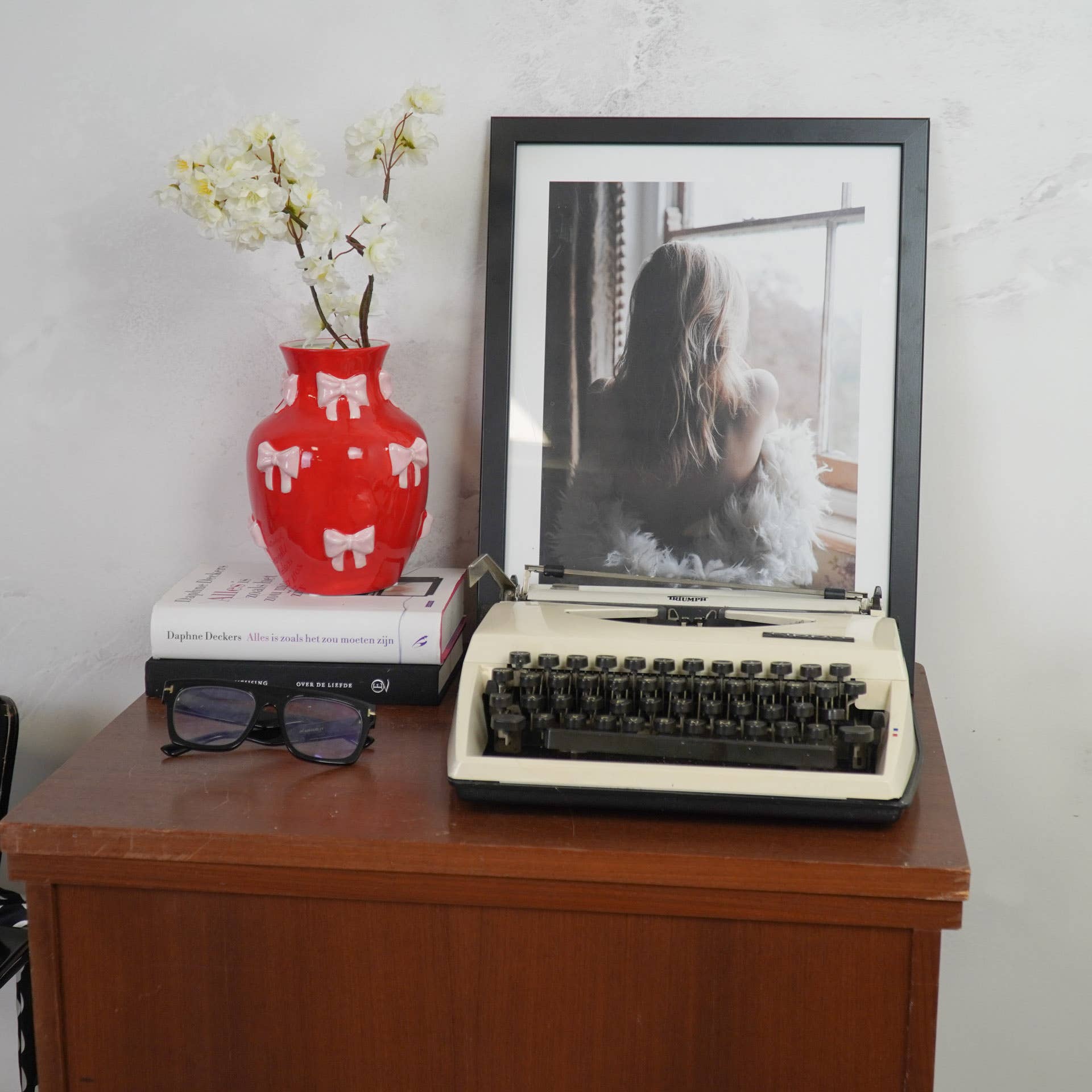 Vase - Blumenvase Bänder - Dolomit - Rot/Rosa - 14x14x19cm