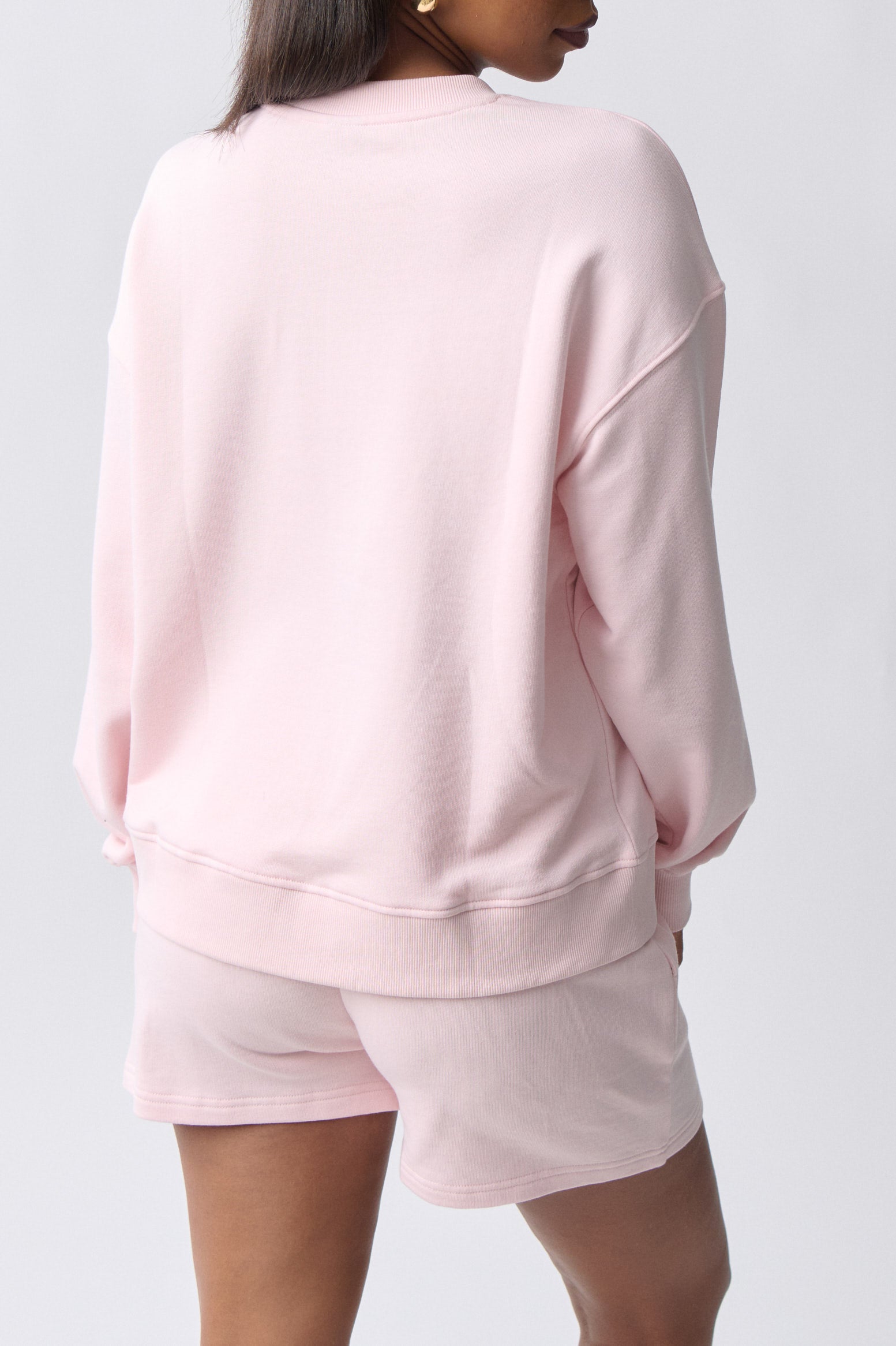 Gina Tricot / Embroidery sweater / Ballet slipper (3119)