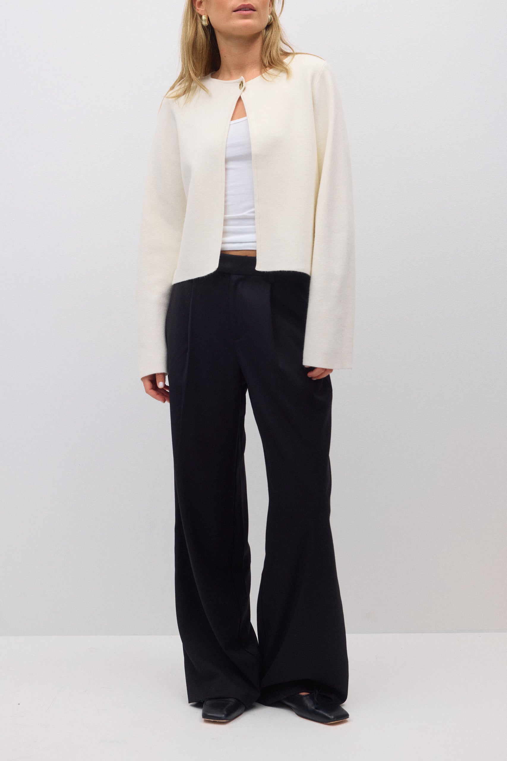 Gina Tricot / High waist wide trousers / Black