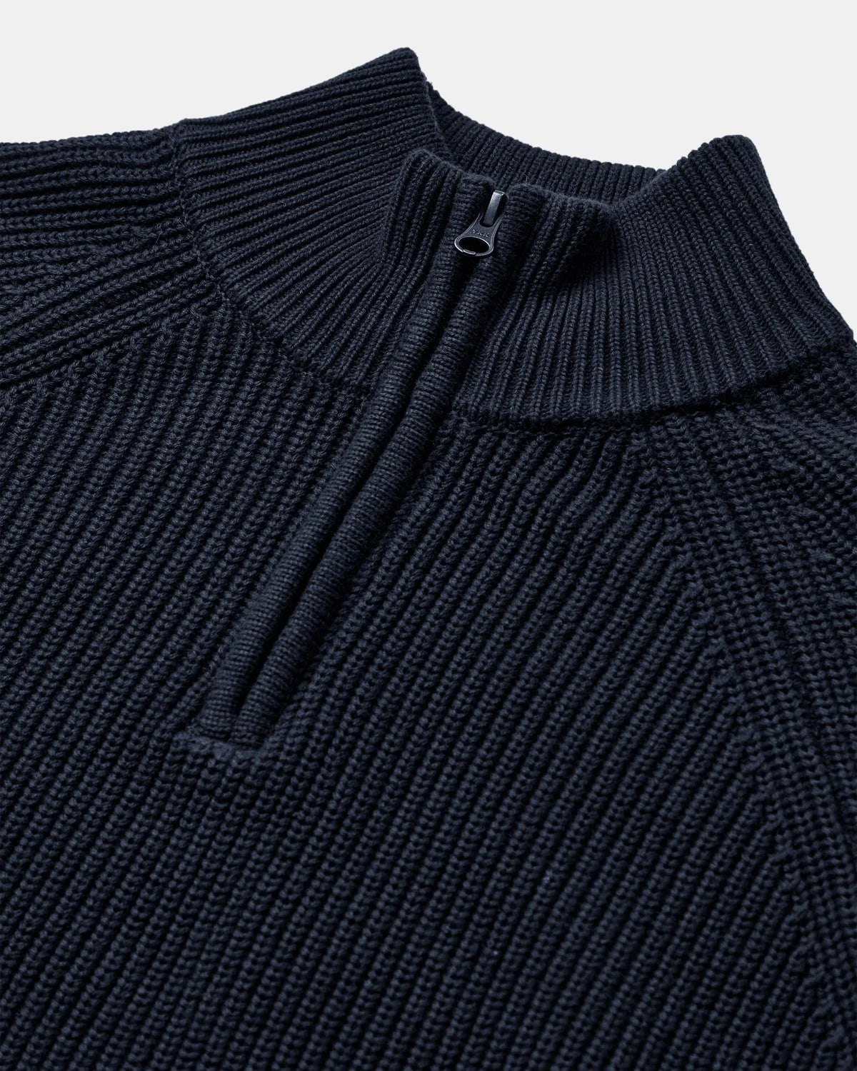Anerkjendt / AKSUNE PATENT HALF ZIP KNIT / Sky Captain
