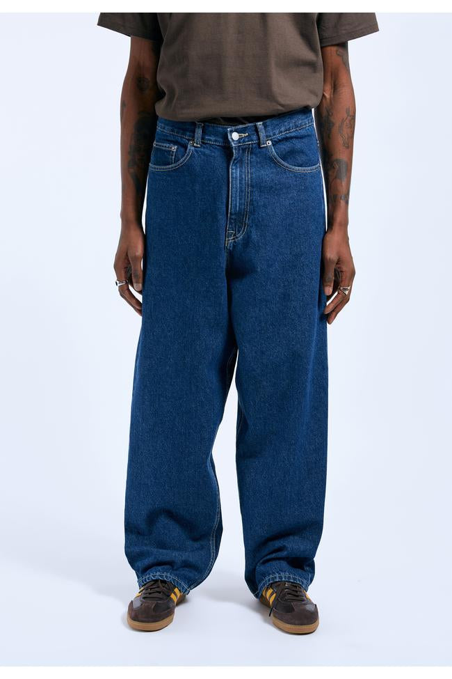 Kobe_Pebble_Dark_Retro_11081