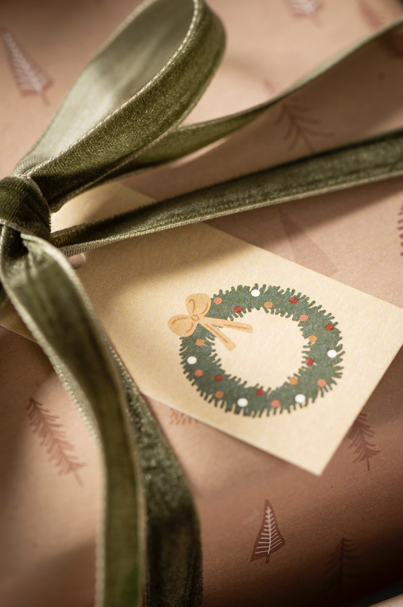 Ib Laursen / Veloursband auf Spule 10 m moosgrün