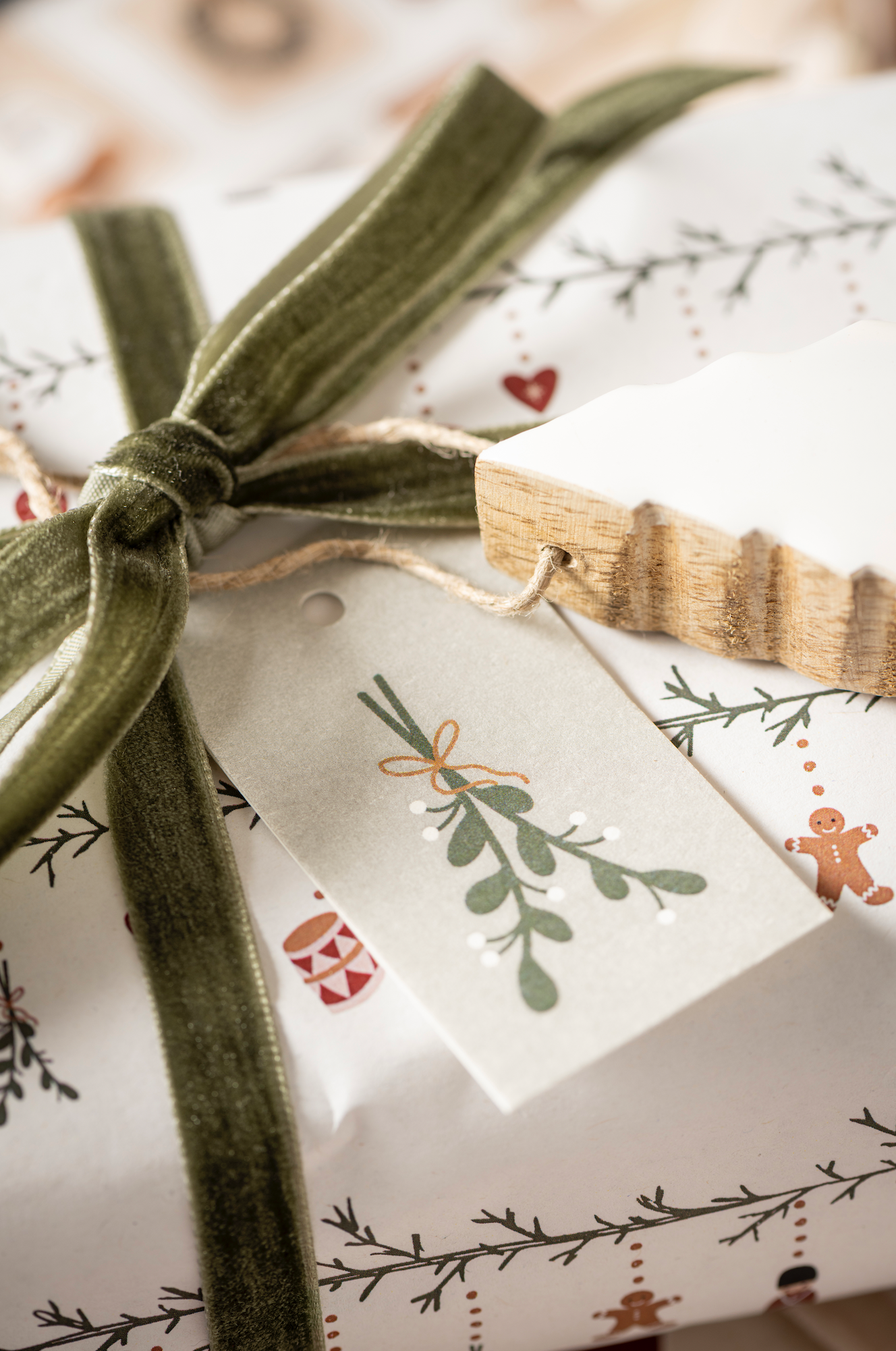 Ib Laursen / Veloursband auf Spule 10 m moosgrün