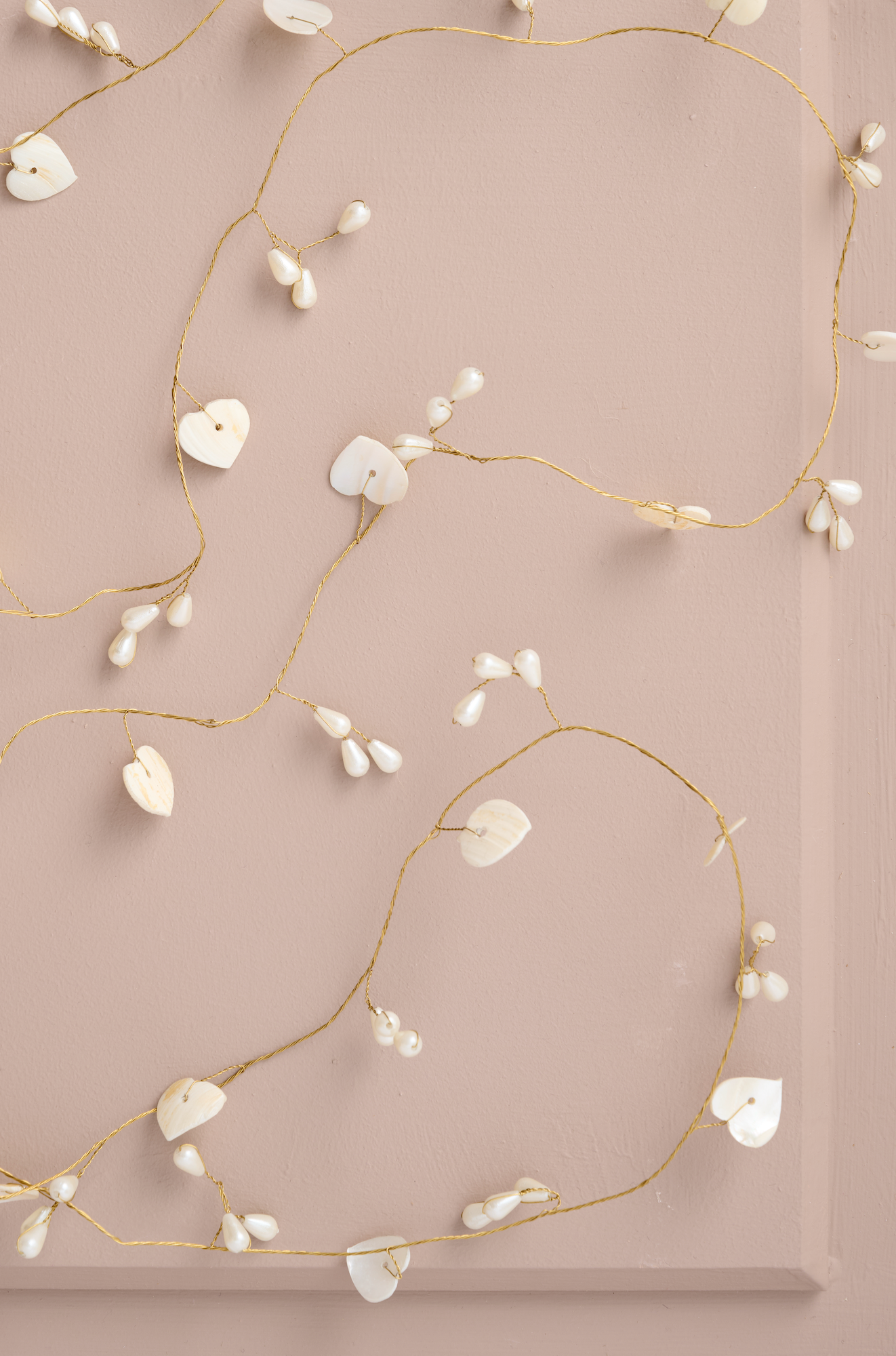 Ib Laursen / Band m/weißen Herzperlen Magic and Wishes