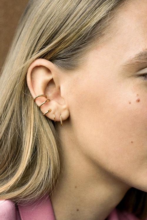 Sofia_earcuff_twirl_4
