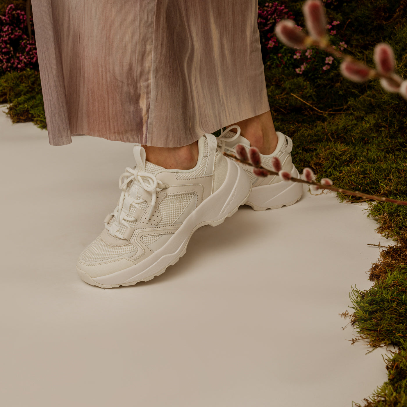 WODEN / Sif Reflective / Blanc de Blanc