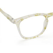 e-reading-oily-white-reading-glasses-3