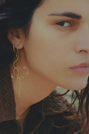 novolaearringgold_micahuggiemintgold