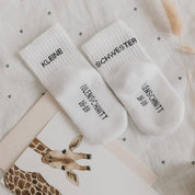 Eulenschnitt - Babysocken Kleine Schwester 16-18