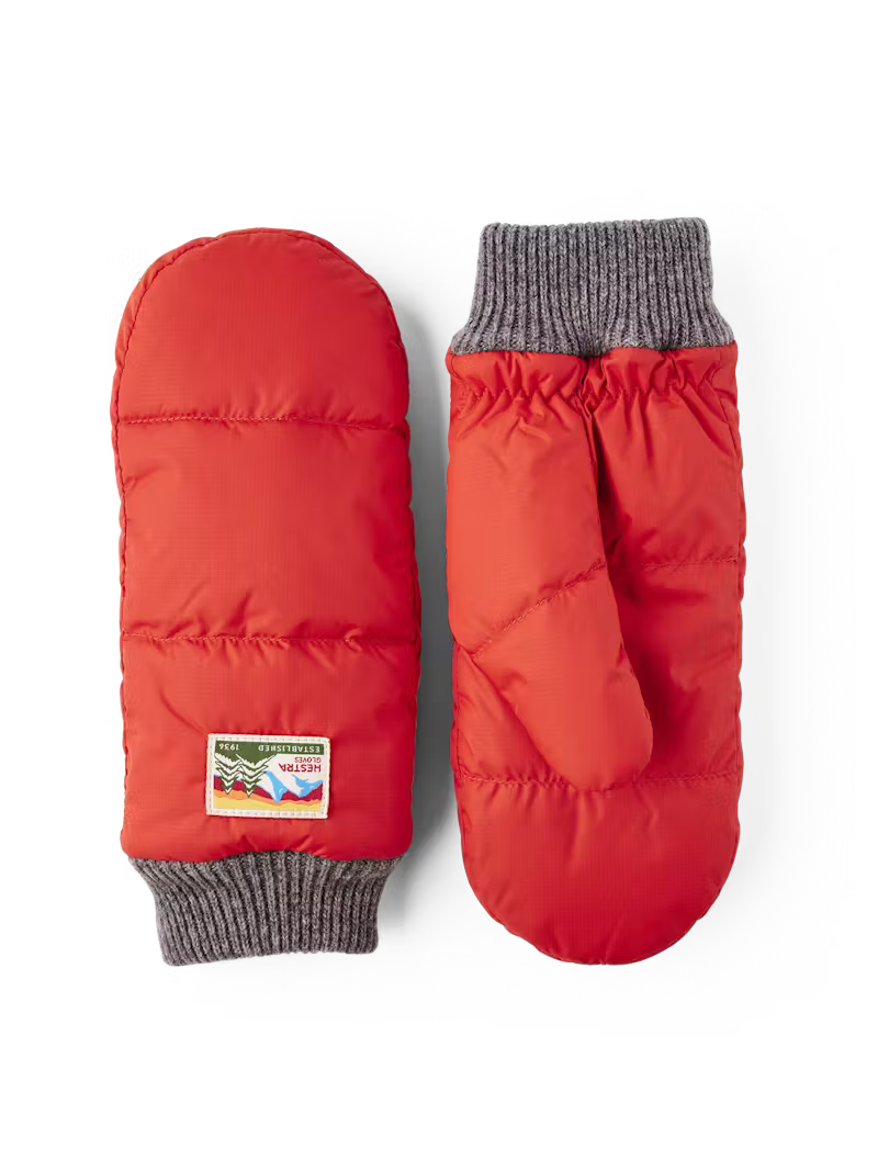 Hestra / Otra / Light red