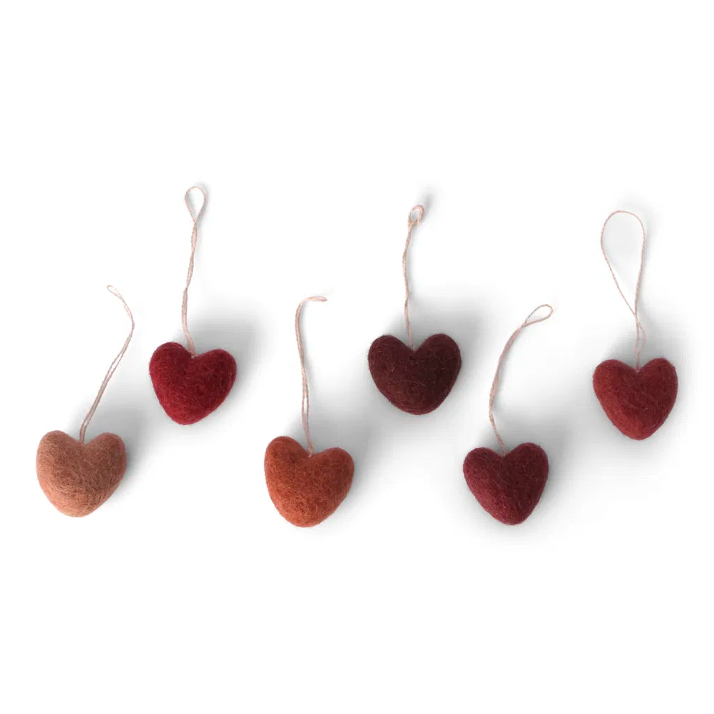 Gry & Sif / Mini Hearts w/string - Dusty Red - Set of 6