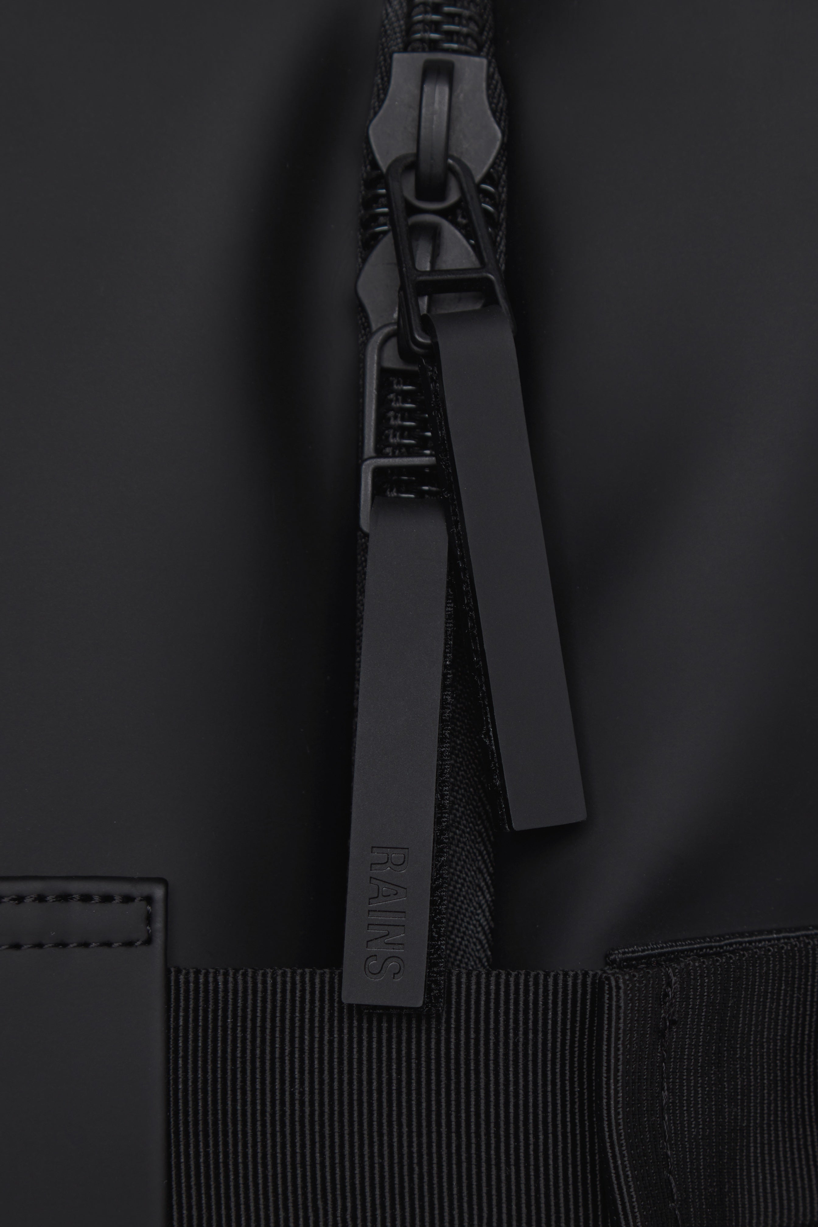 13460_black_5