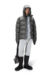 15120_grey_men_3