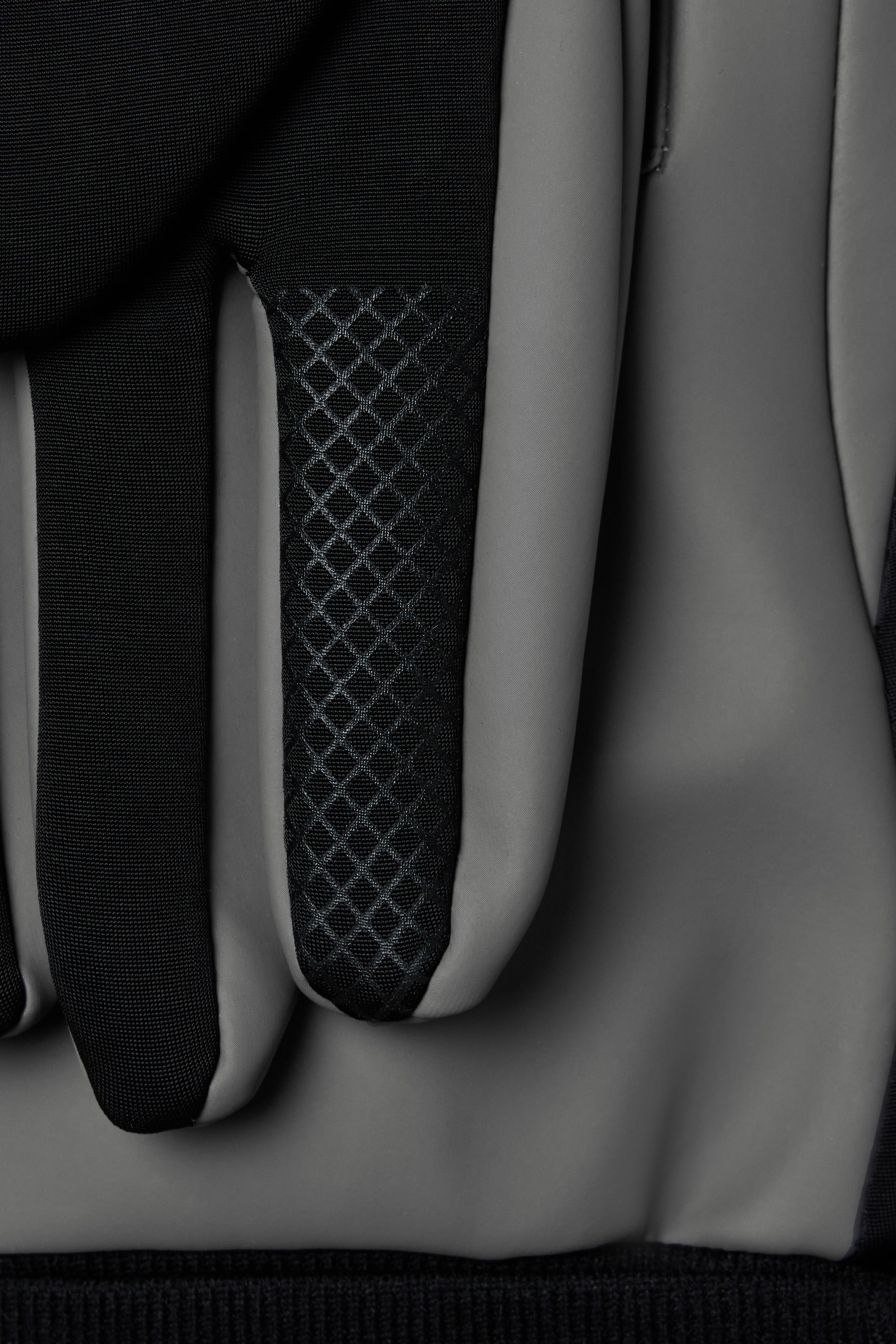 16720_grey_2