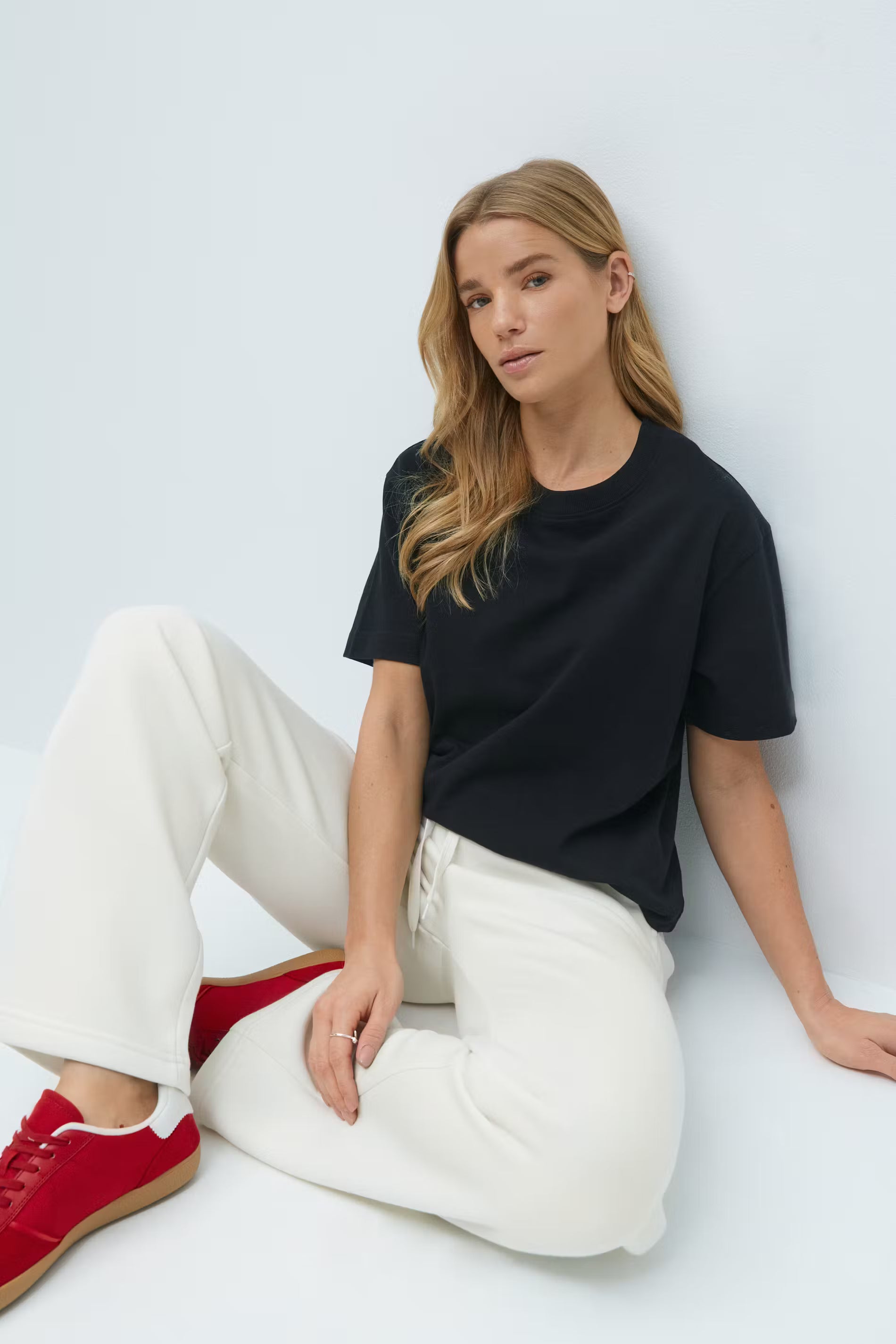 Gina Tricot / Basic straight sweatpants / Tofu