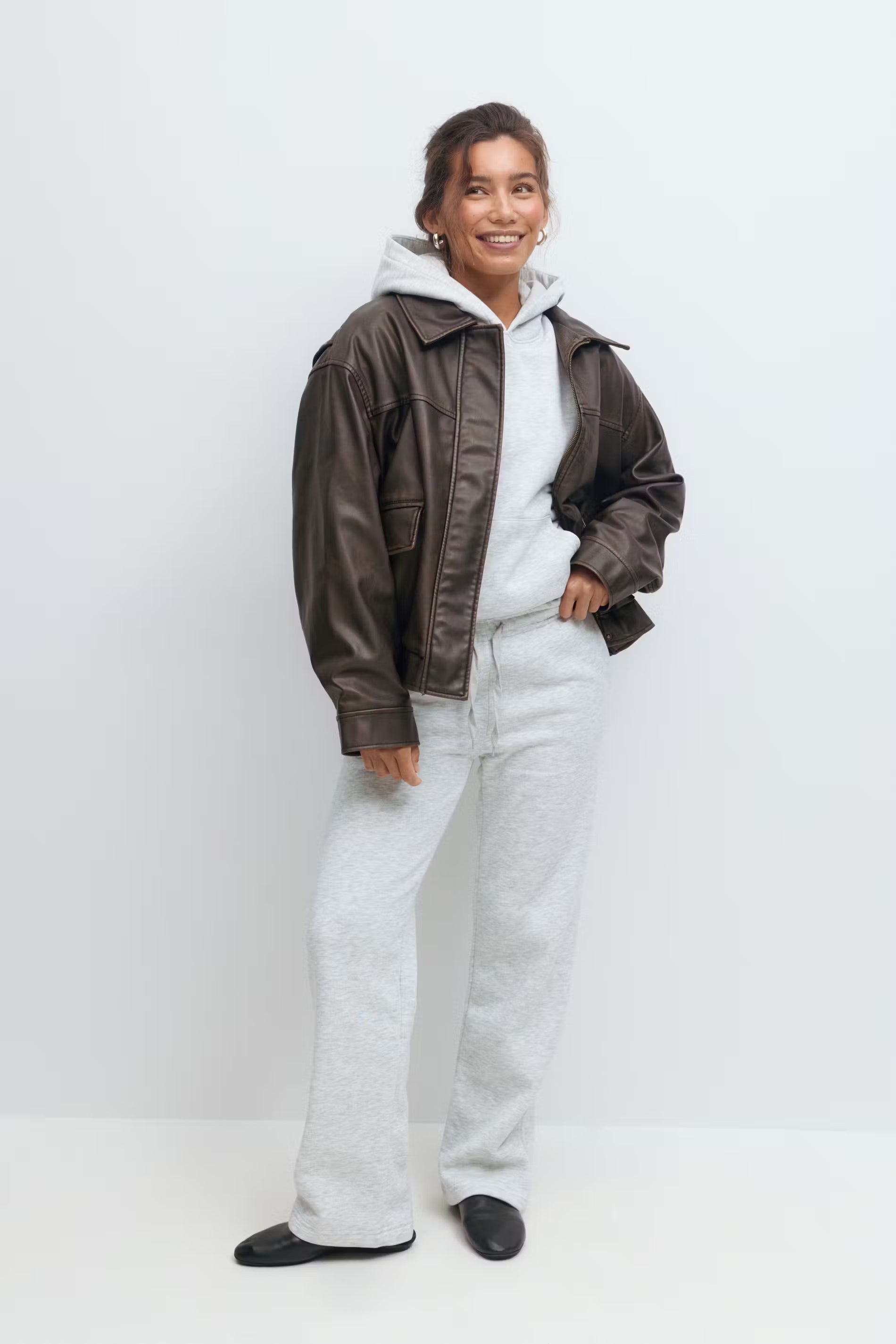 Gina Tricot / Basic straight sweatpants / lt grey melange