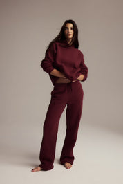 Gina Tricot / Basic straight sweatpants / Tawny Port