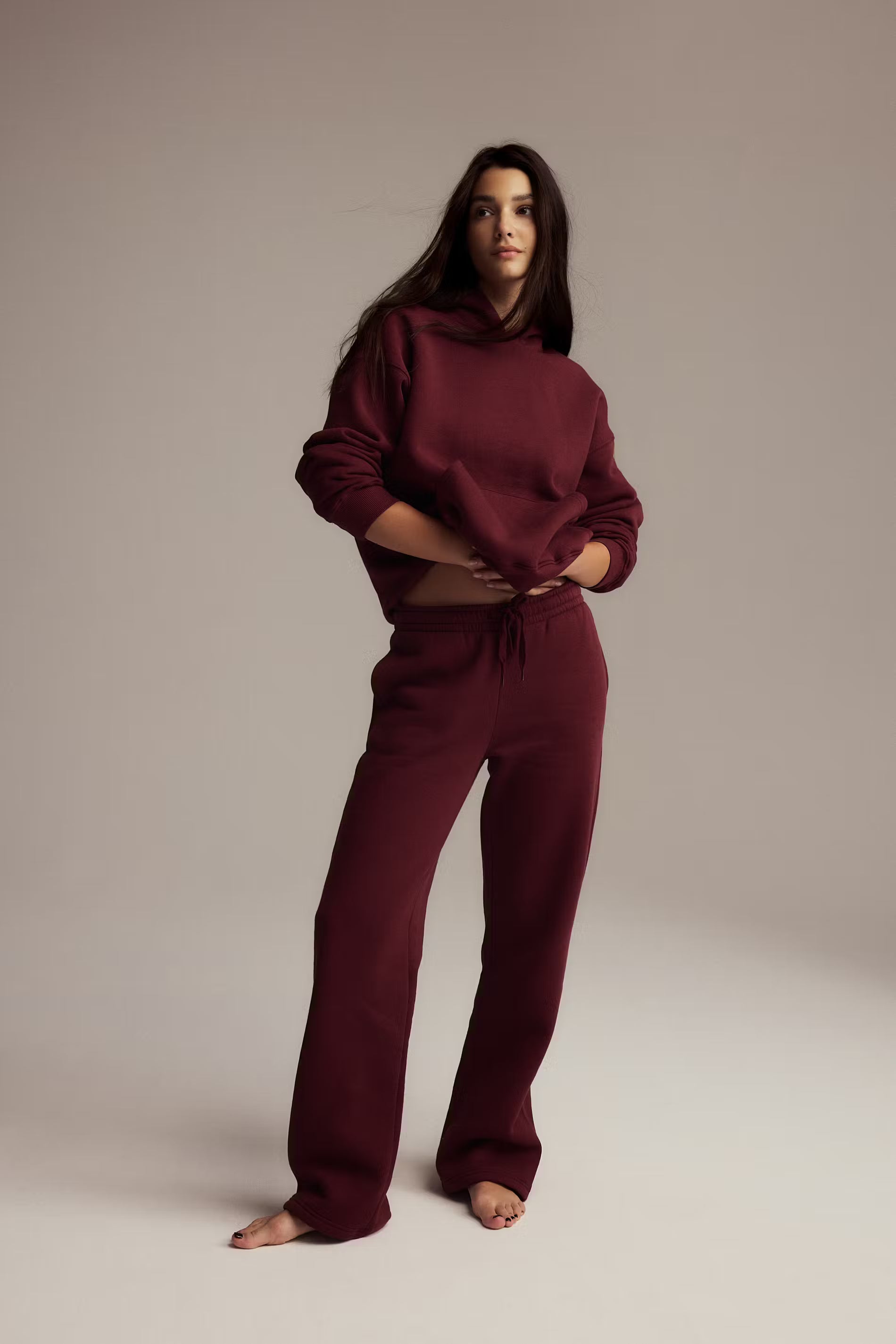Gina Tricot / Basic straight sweatpants / Tawny Port
