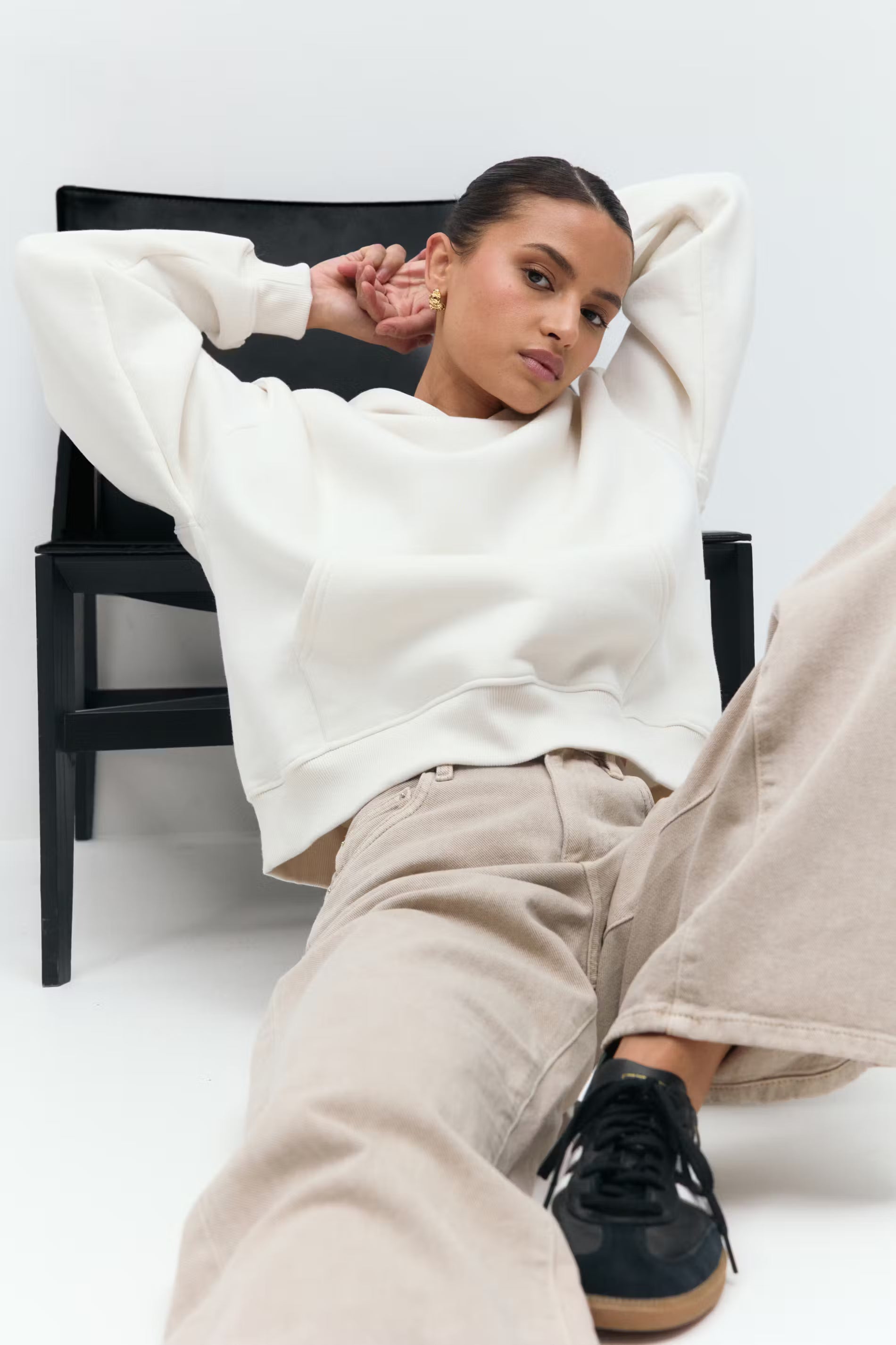 Gina Tricot / Basic original hoodie / Tofu