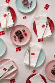 Ib Laursen / Stoffserviette m/dänischer Flagge weiß