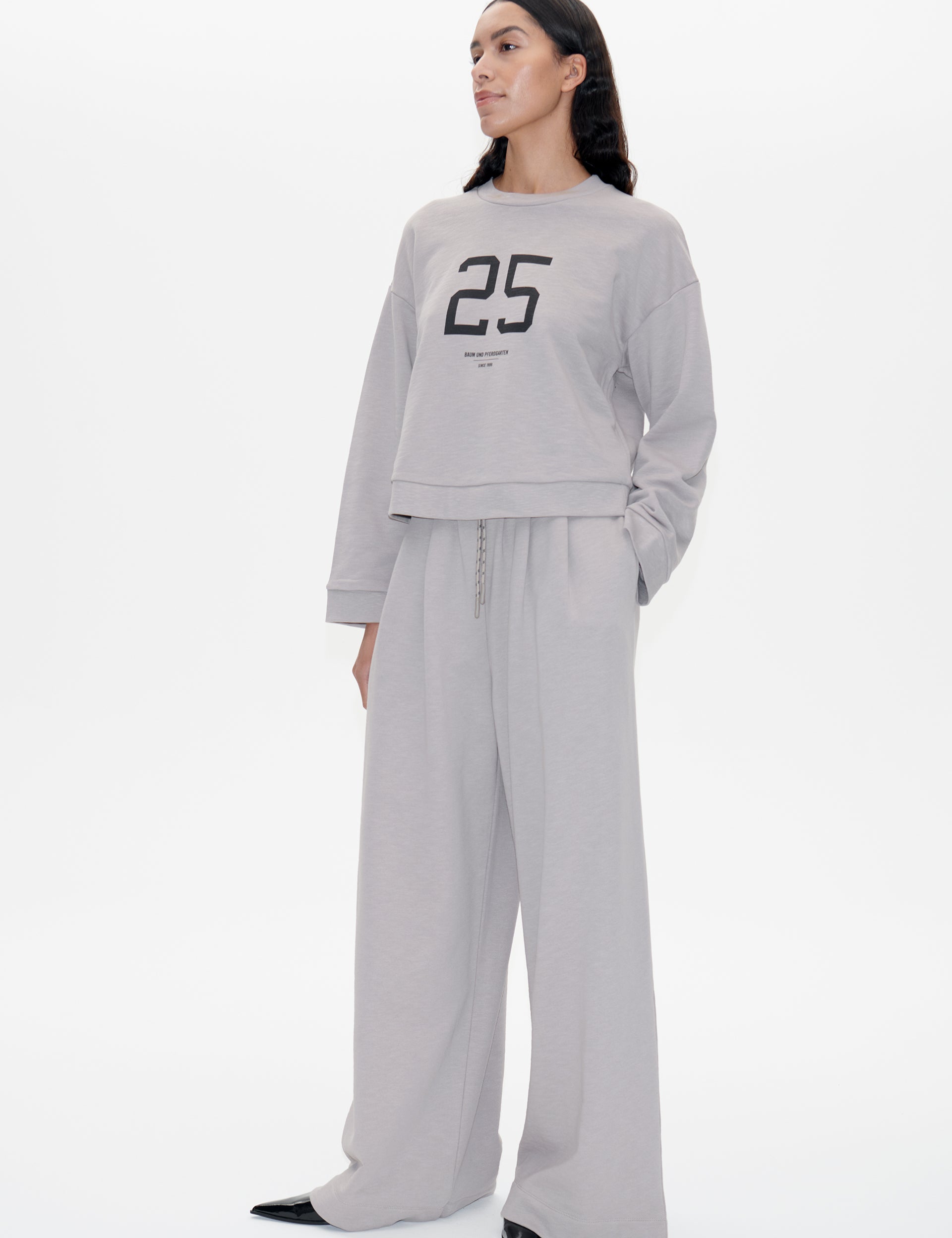 23851_9131_Lookfront