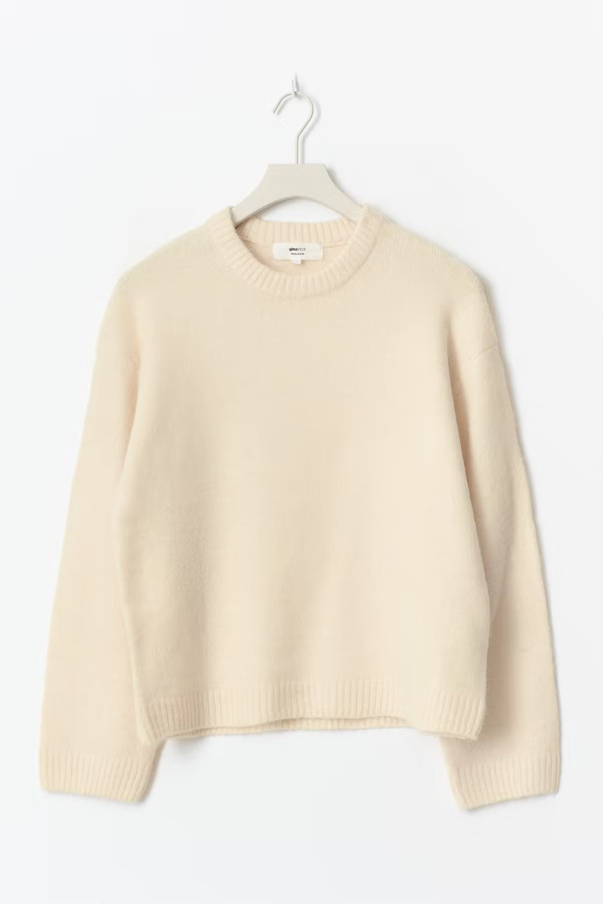 Gina Tricot / Crew neck knitted sweater / Gardenia