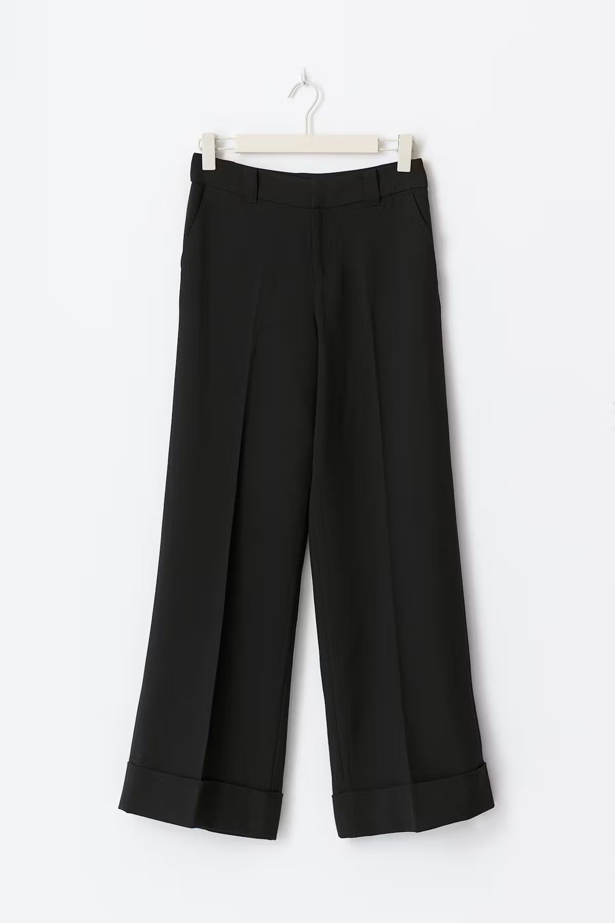 Gina Tricot / Mid waist wide trousers / Black