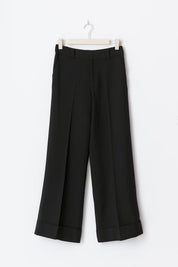 Gina Tricot / Mid waist wide trousers / Black