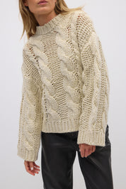 Gina Tricot / Knitted cable sweater / Almond milk