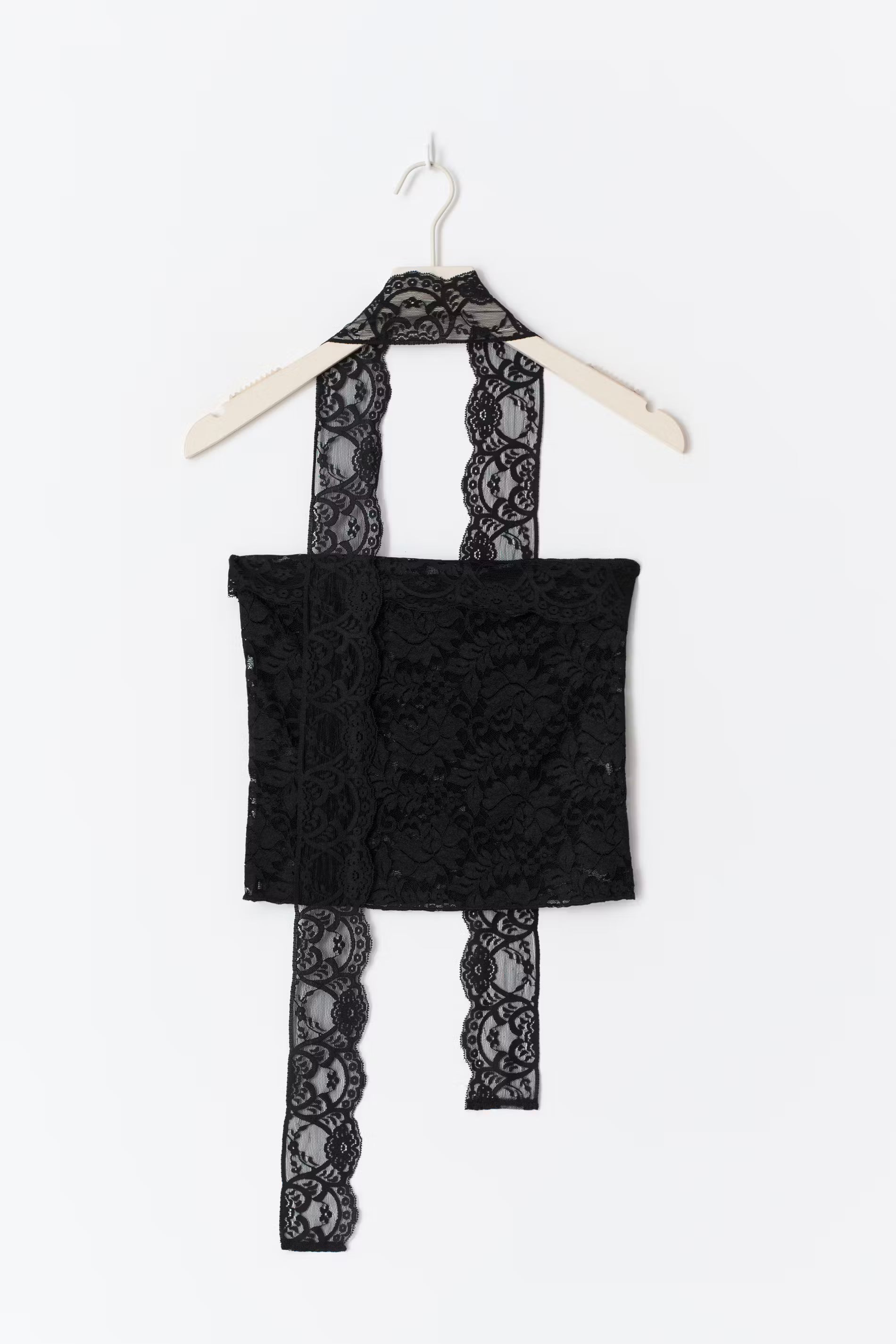 Gina Tricot / Lace scarf top / Black