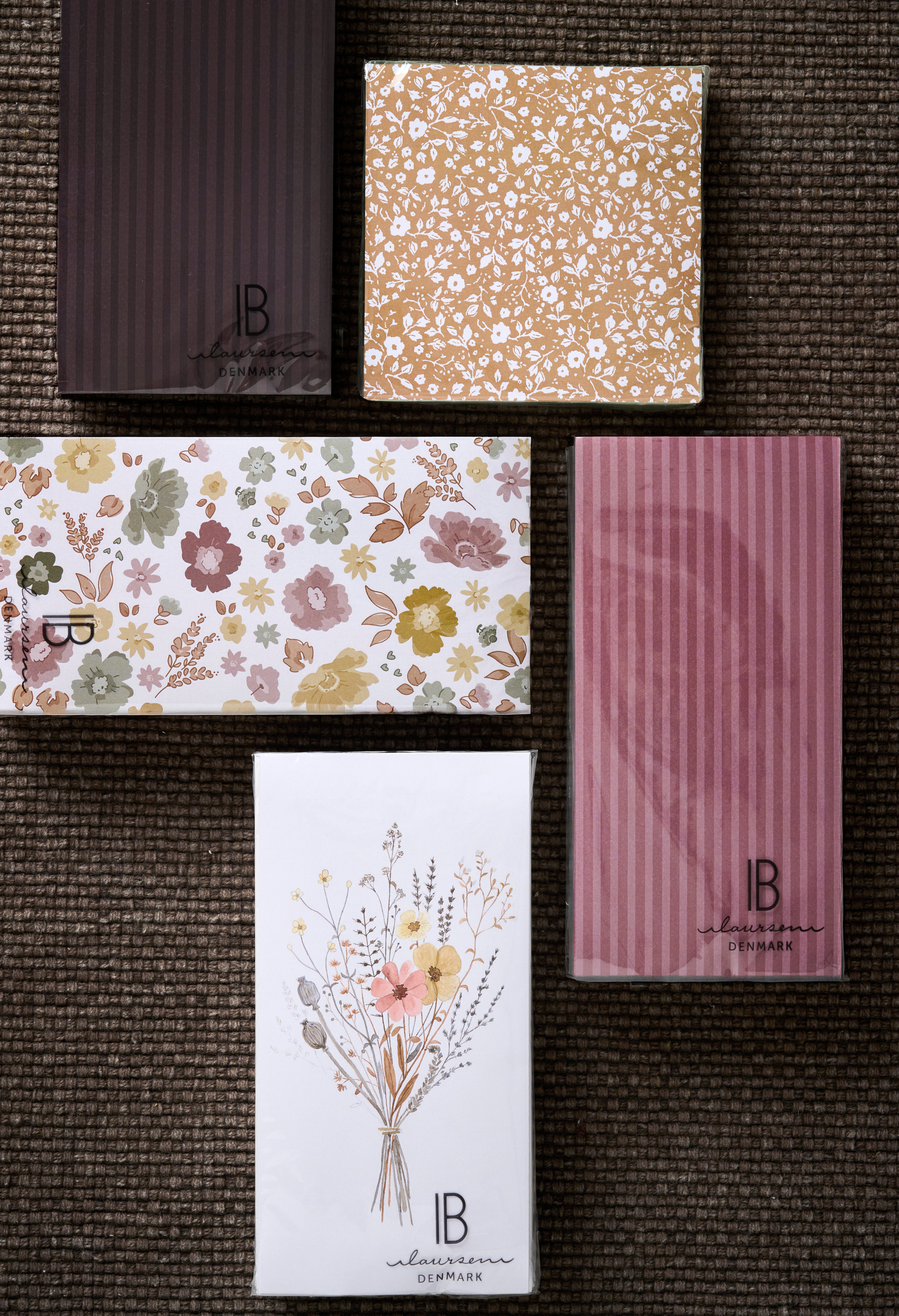 Ib Laursen / Kaffeeserviette 12,5x12,5 cm mustard m/Blumen 20 Stck/Pck