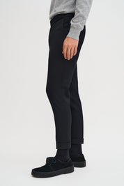 Filippa K / terry cropped trousers / Black