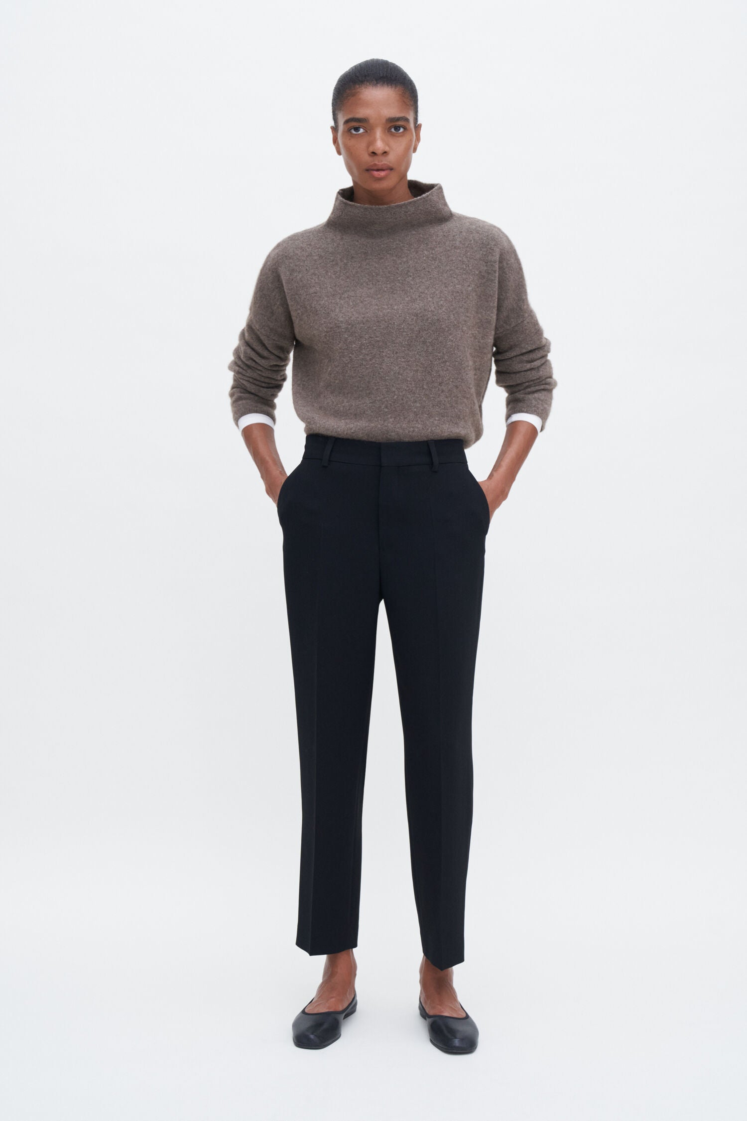Filippa K / mika yak funnelneck sweater / Dark Taupe Melange