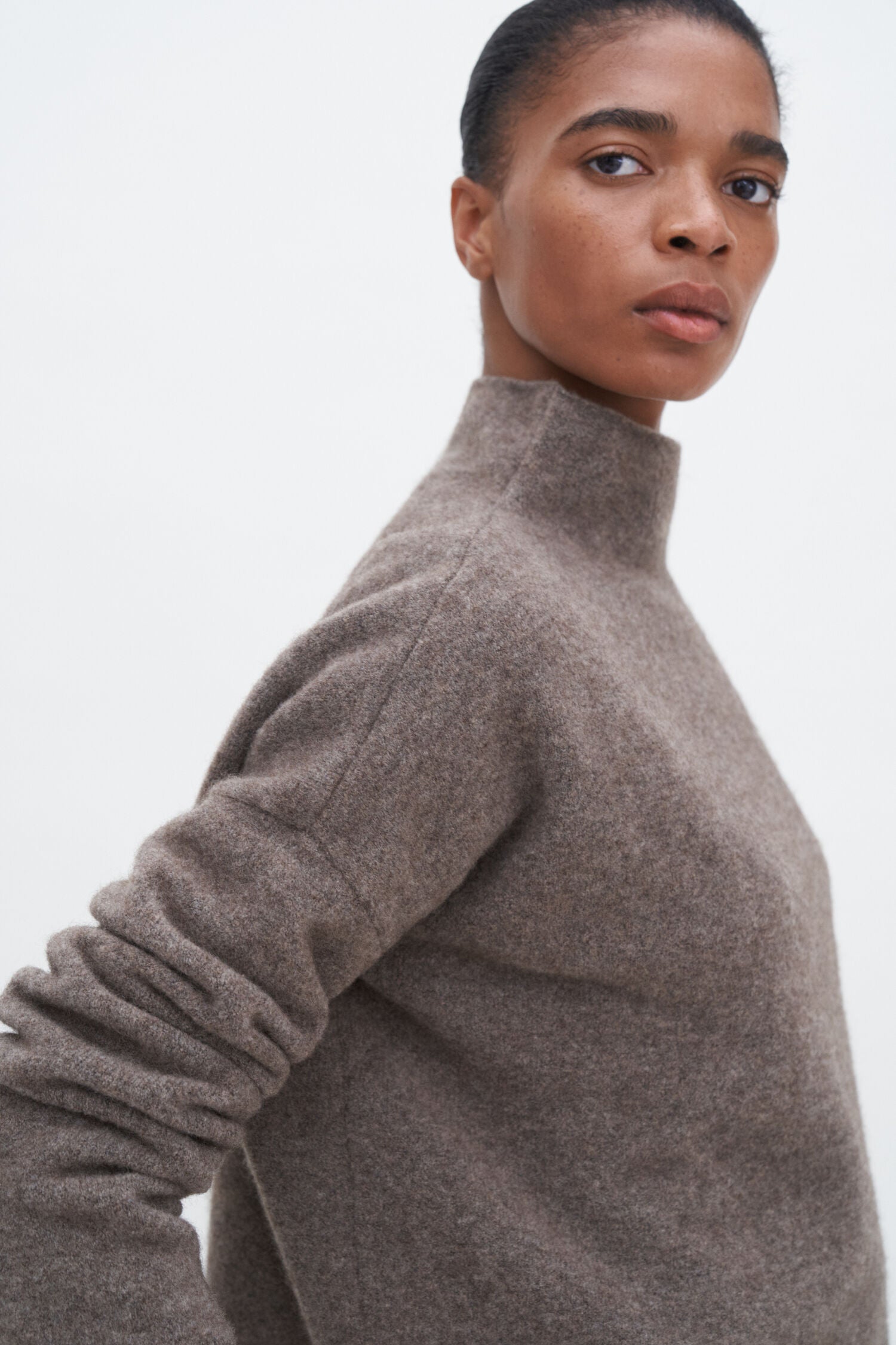 Filippa K / Mika Yak Funnelneck Sweater / Dark Taupe Melange