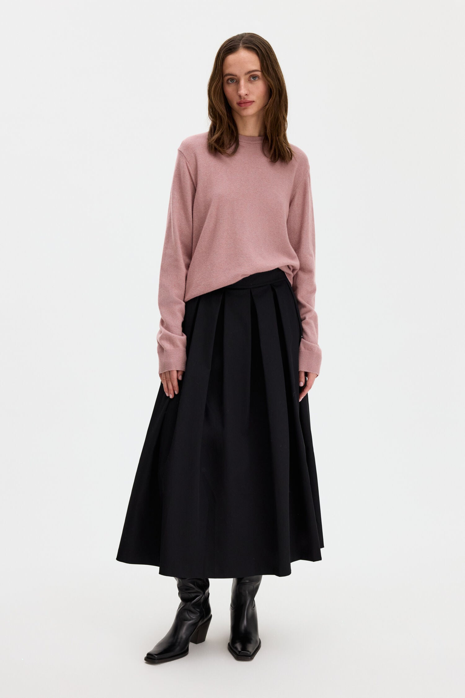 Filippa K / soft wool crewneck sweater / Light Pink